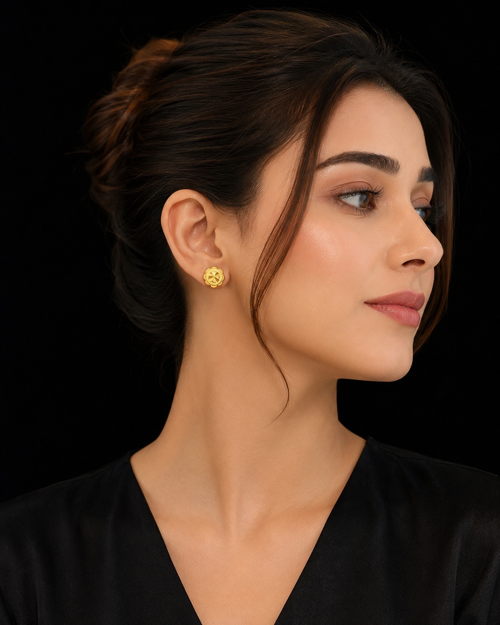 Elegant 22K Gold Floral Stud Earrings