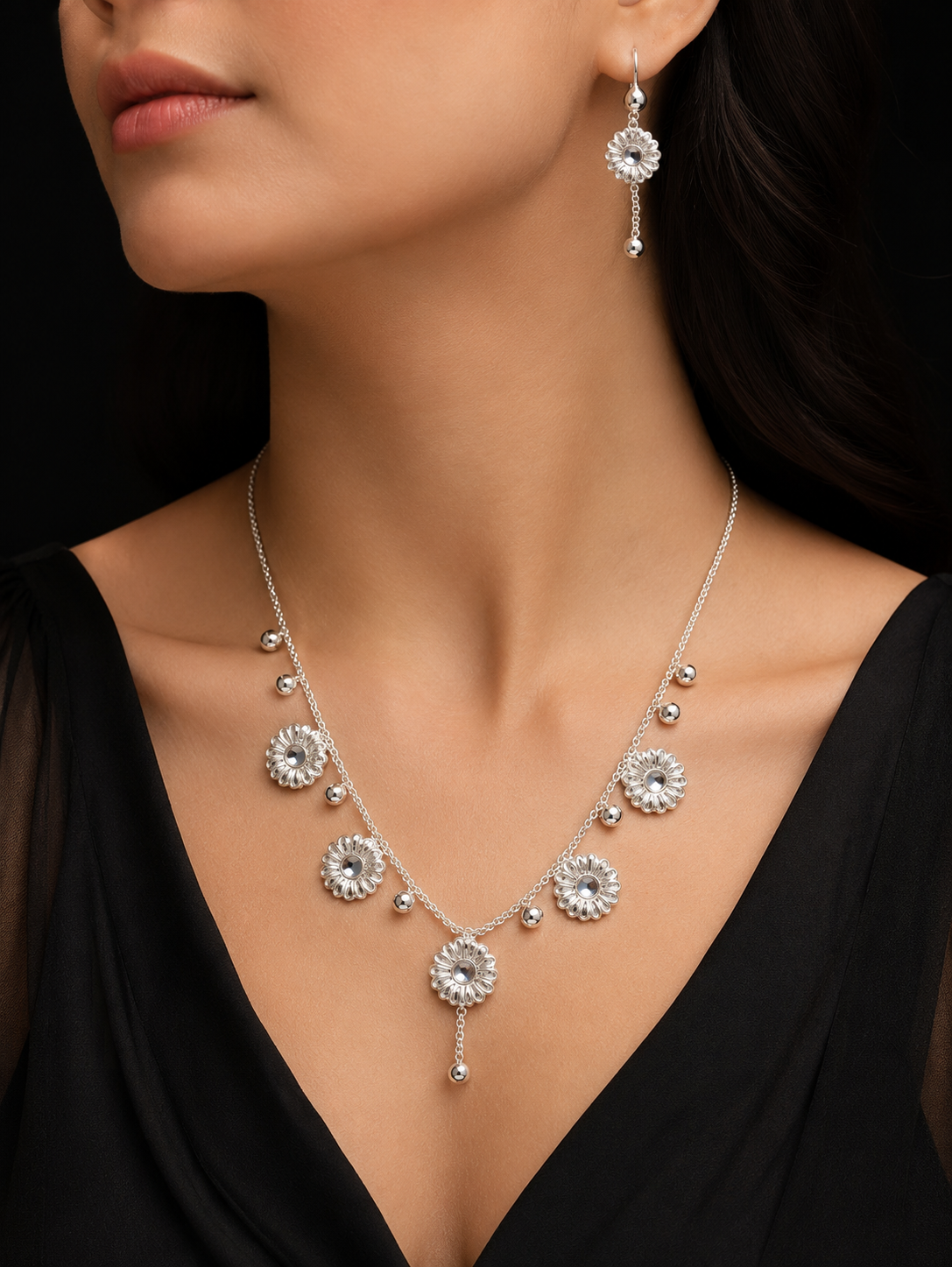 925 Sterling Silver Floral Necklace Set – Timeless Elegance