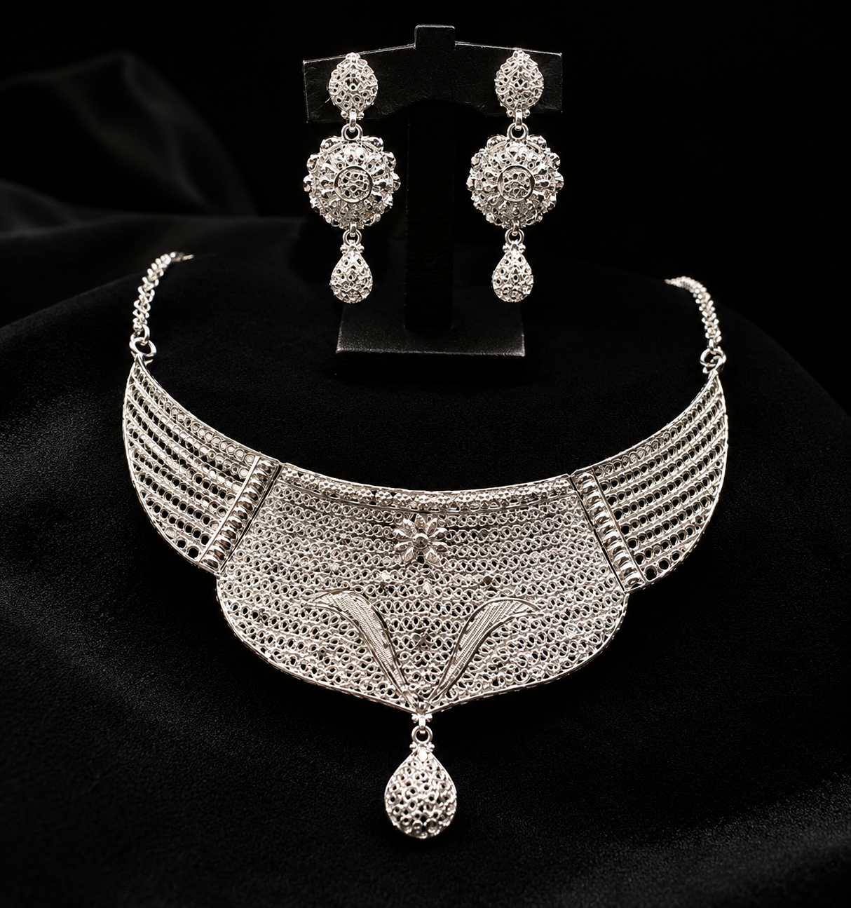 925 Sterling Silver Designer Necklace Set 24.8 gram