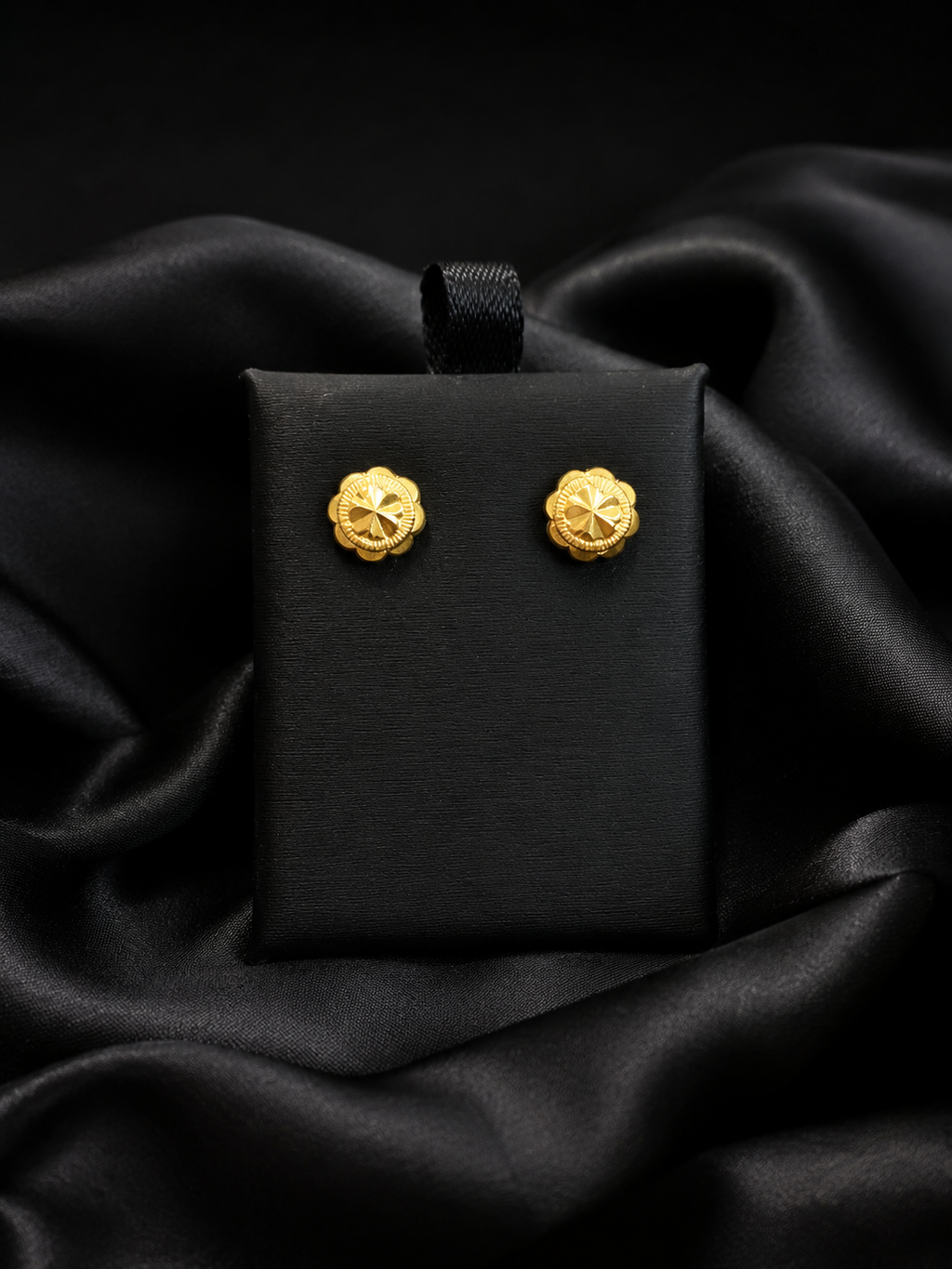 Elegant 22K Gold Floral Stud Earrings