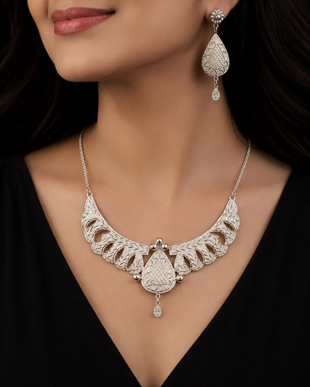 Elegant Silver Jewelry Set