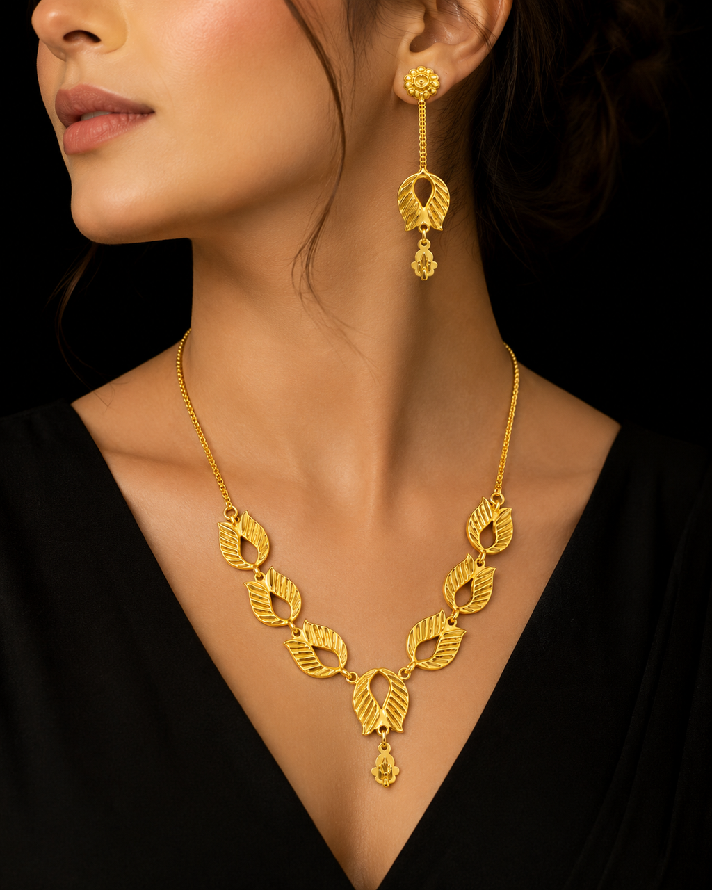 Silver Gold Leaf Design Necklace Set
