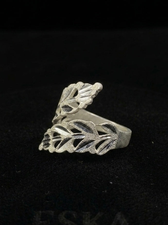 925 Sterling Silver Leaf Adjustable Ring 6.4 gram