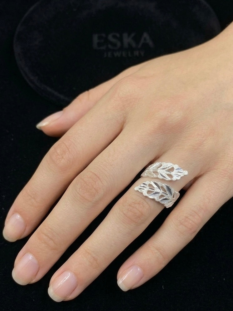 925 Sterling Silver Leaf Adjustable Ring 6.4 gram